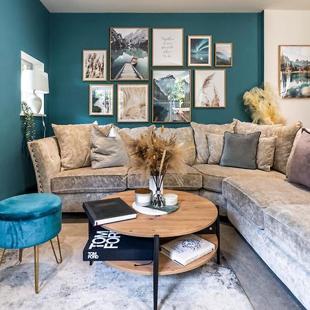 Spring Mount Huge Luxury Full Apartment- Harrogate Centre-Two Extremely Comfy Kingsize Bedrooms-Fully Equipped Modern Kitchen-Cosy Living Room With Huge Tv Εξωτερικό φωτογραφία