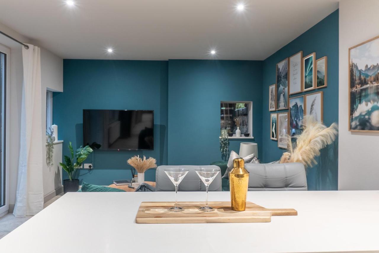 Spring Mount Huge Luxury Full Apartment- Harrogate Centre-Two Extremely Comfy Kingsize Bedrooms-Fully Equipped Modern Kitchen-Cosy Living Room With Huge Tv Εξωτερικό φωτογραφία