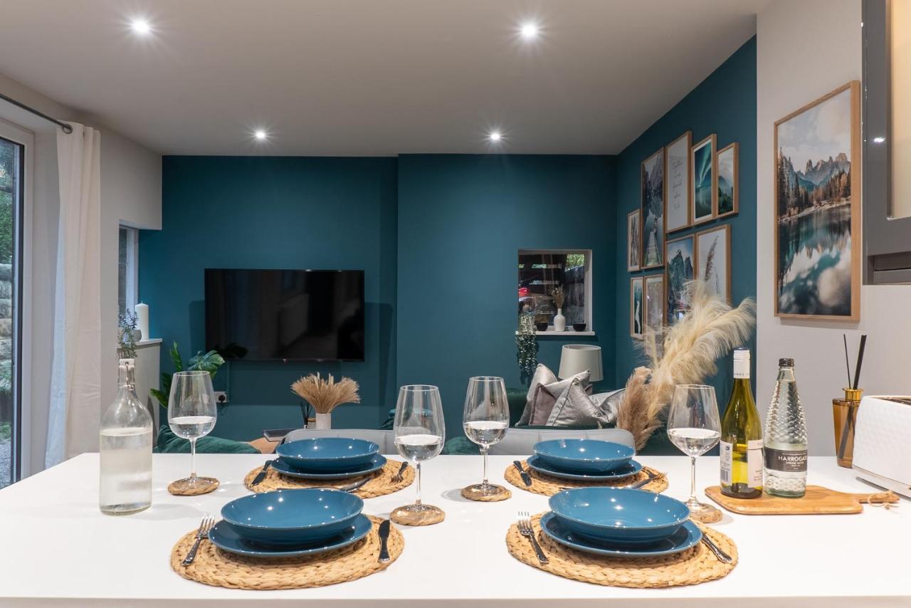 Spring Mount Huge Luxury Full Apartment- Harrogate Centre-Two Extremely Comfy Kingsize Bedrooms-Fully Equipped Modern Kitchen-Cosy Living Room With Huge Tv Εξωτερικό φωτογραφία